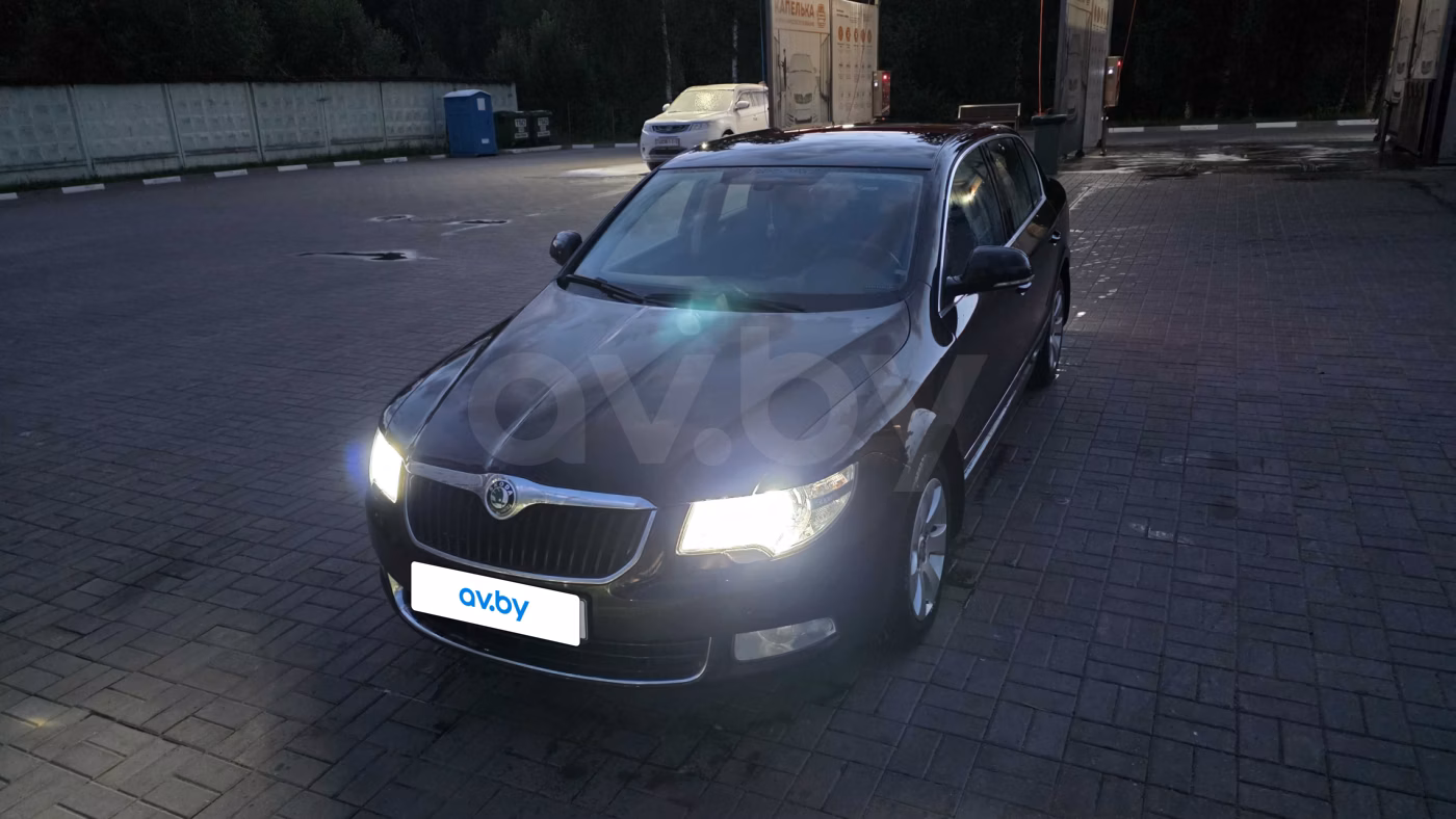 Skoda Superb фото 9