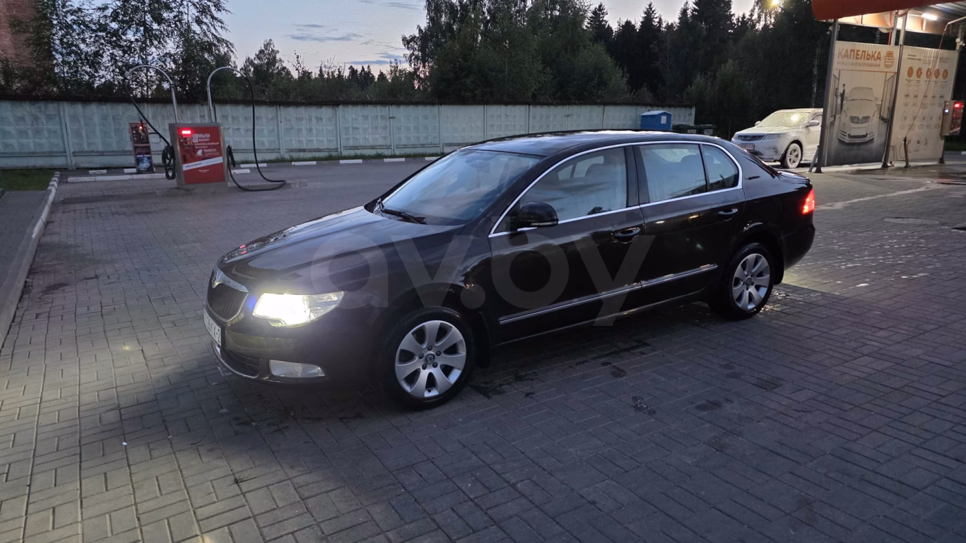 Skoda Superb фото 8