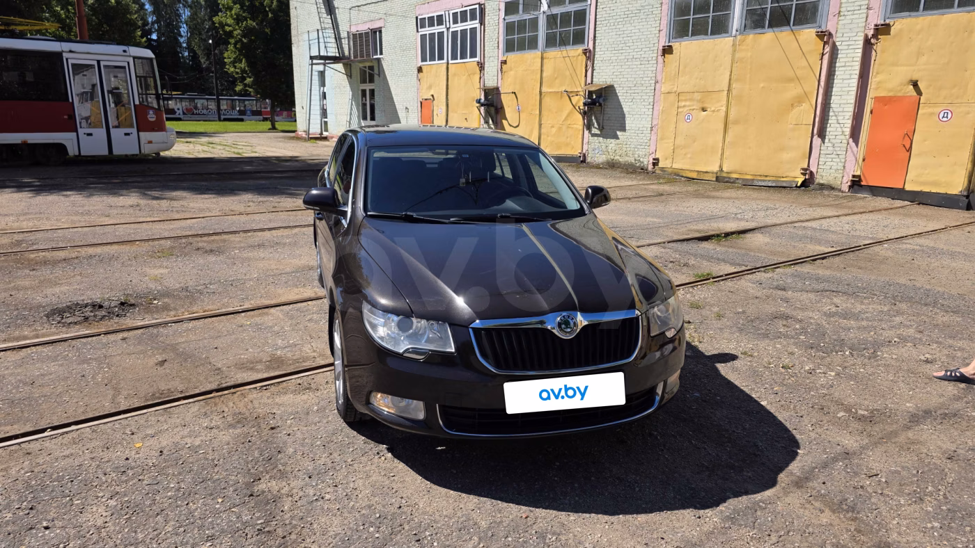 Skoda Superb фото 6