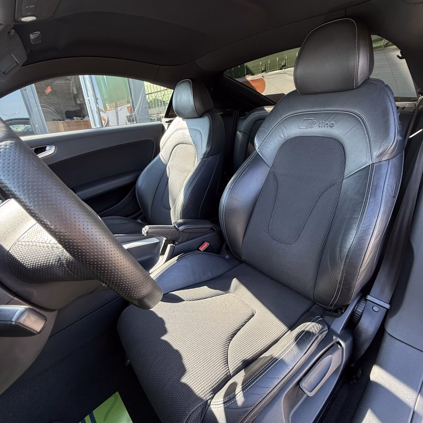 Audi TT фото 8