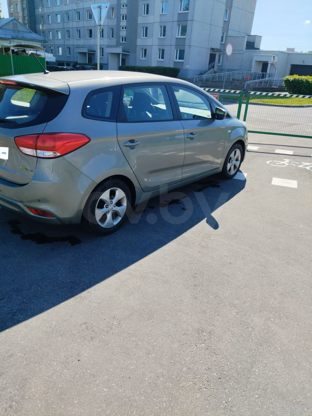 Kia Carens фото 7
