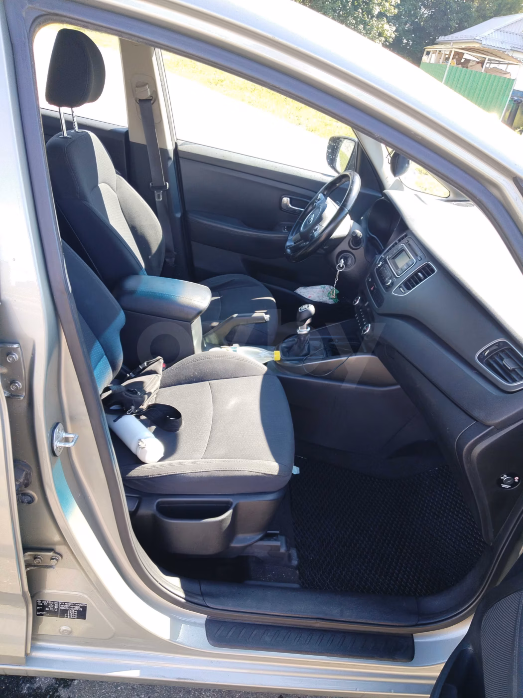 Kia Carens фото 10