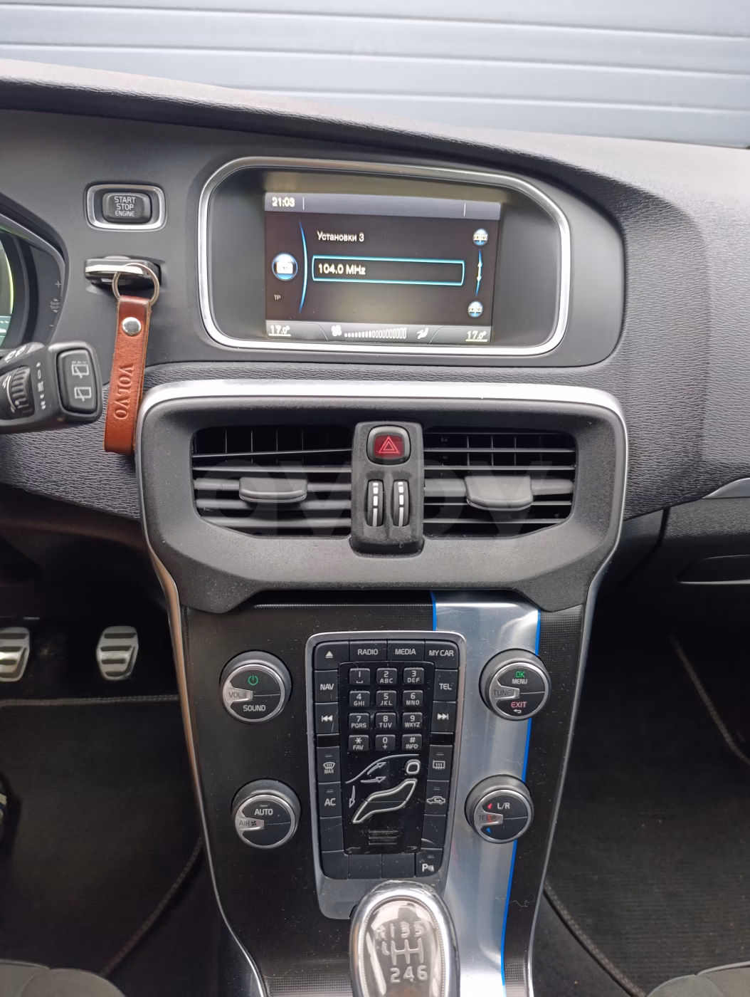 Volvo V40 фото 7