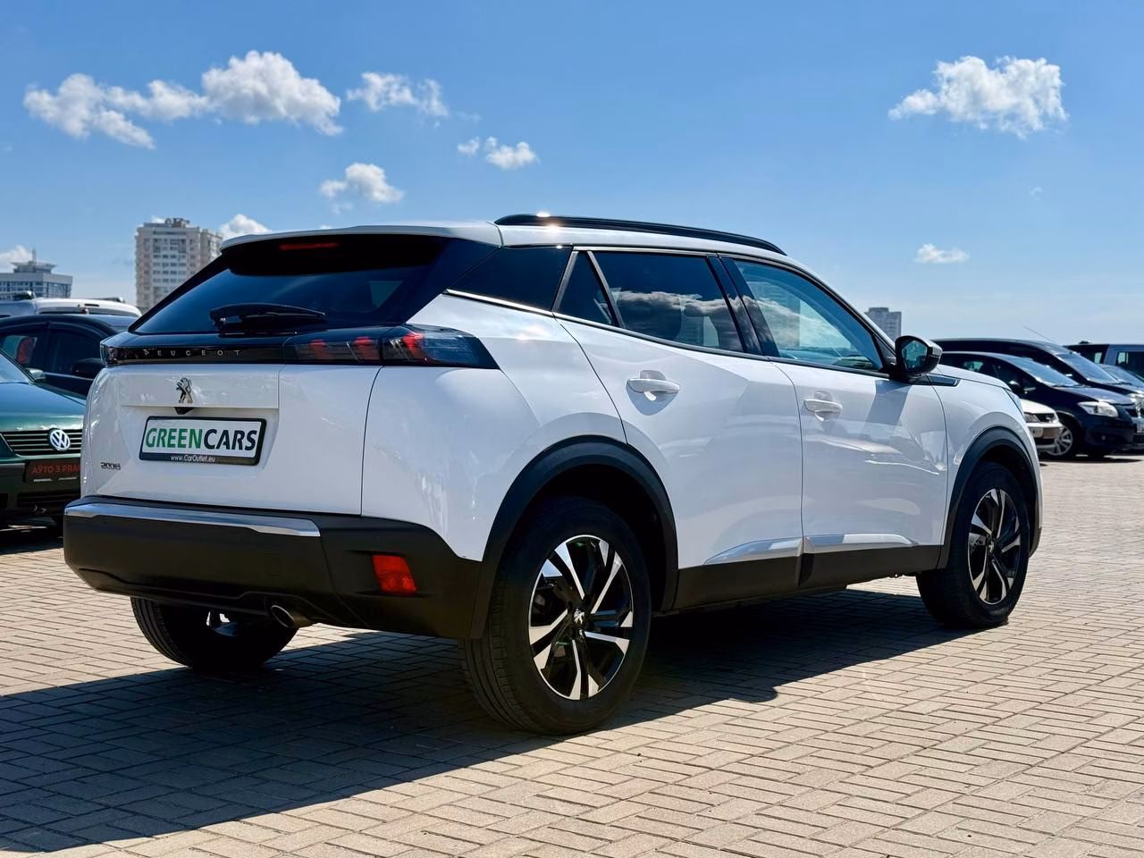 Peugeot 2008 фото 9