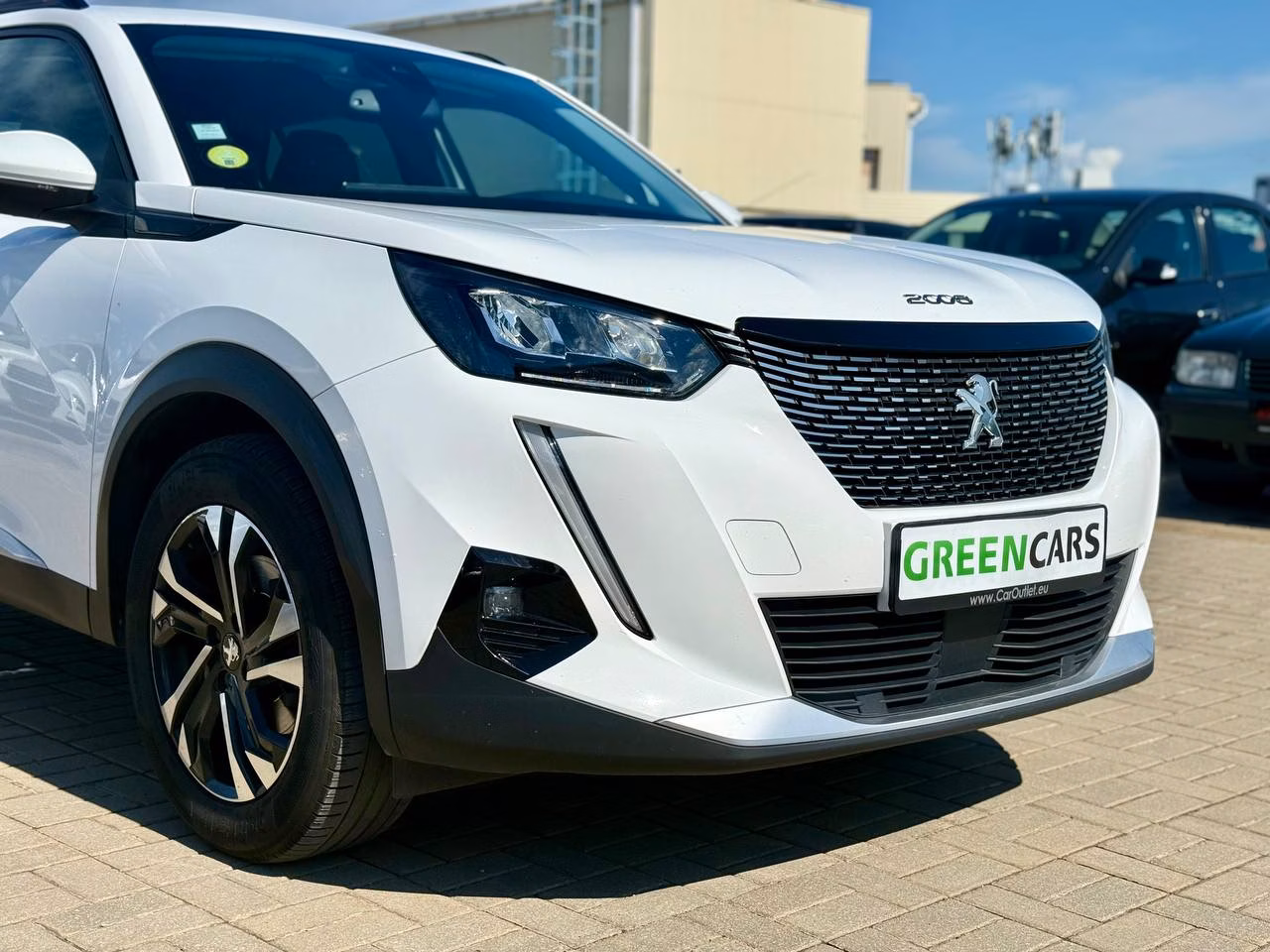 Peugeot 2008 фото 12
