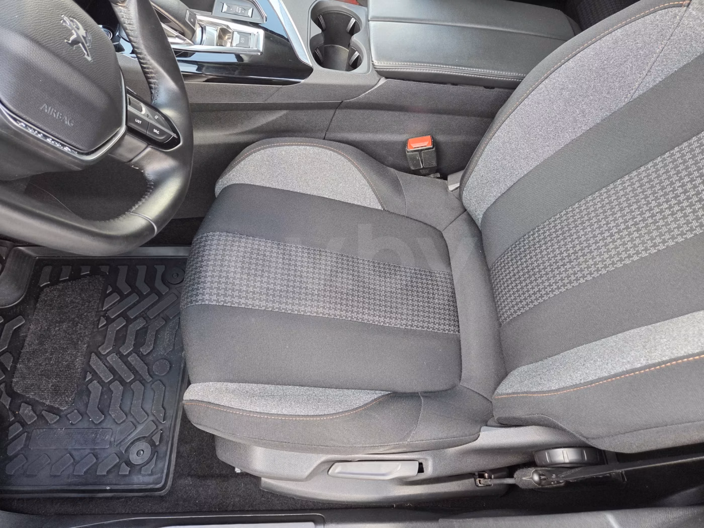 Peugeot 3008 фото 27