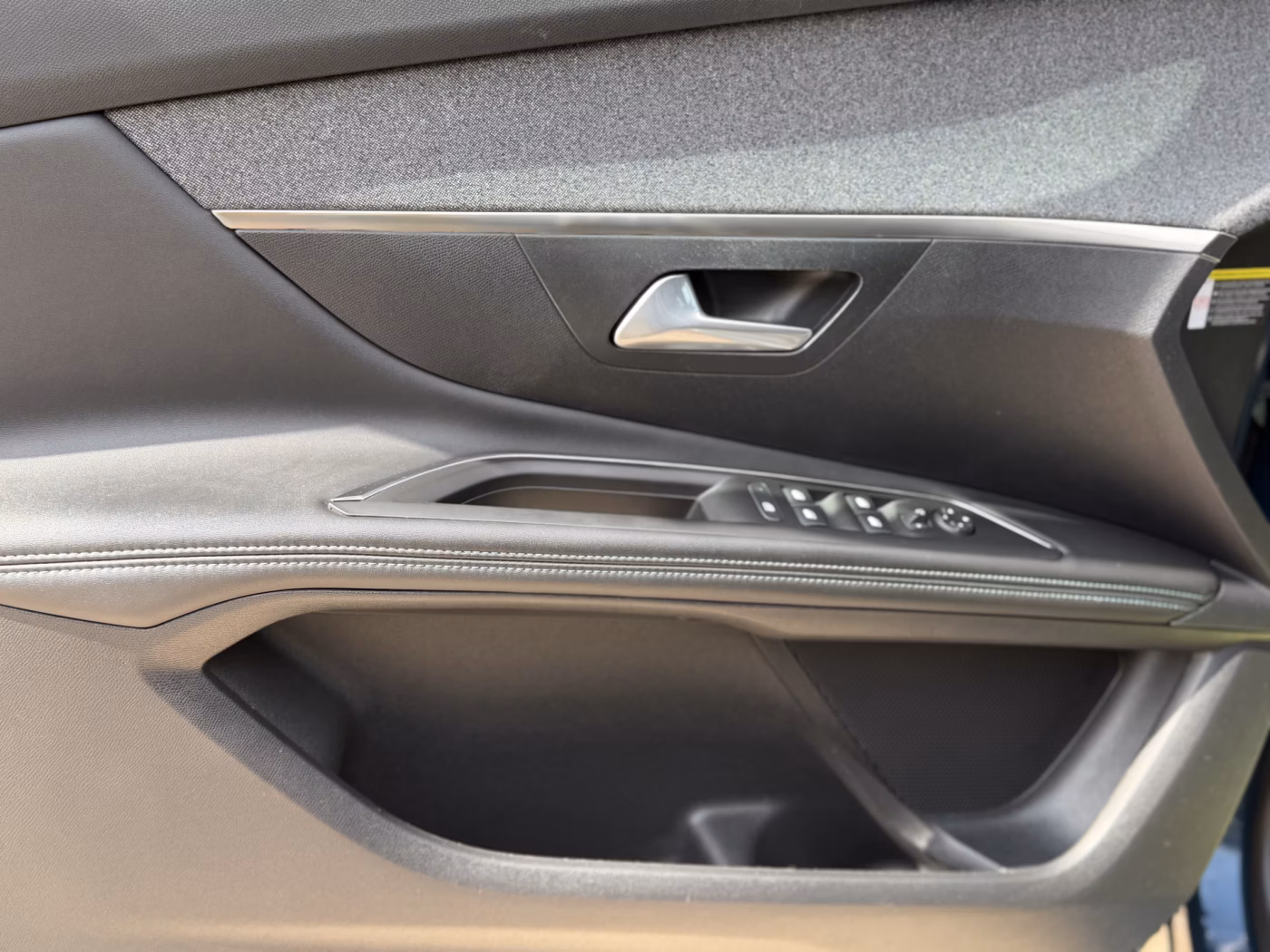 Peugeot 3008 фото 17
