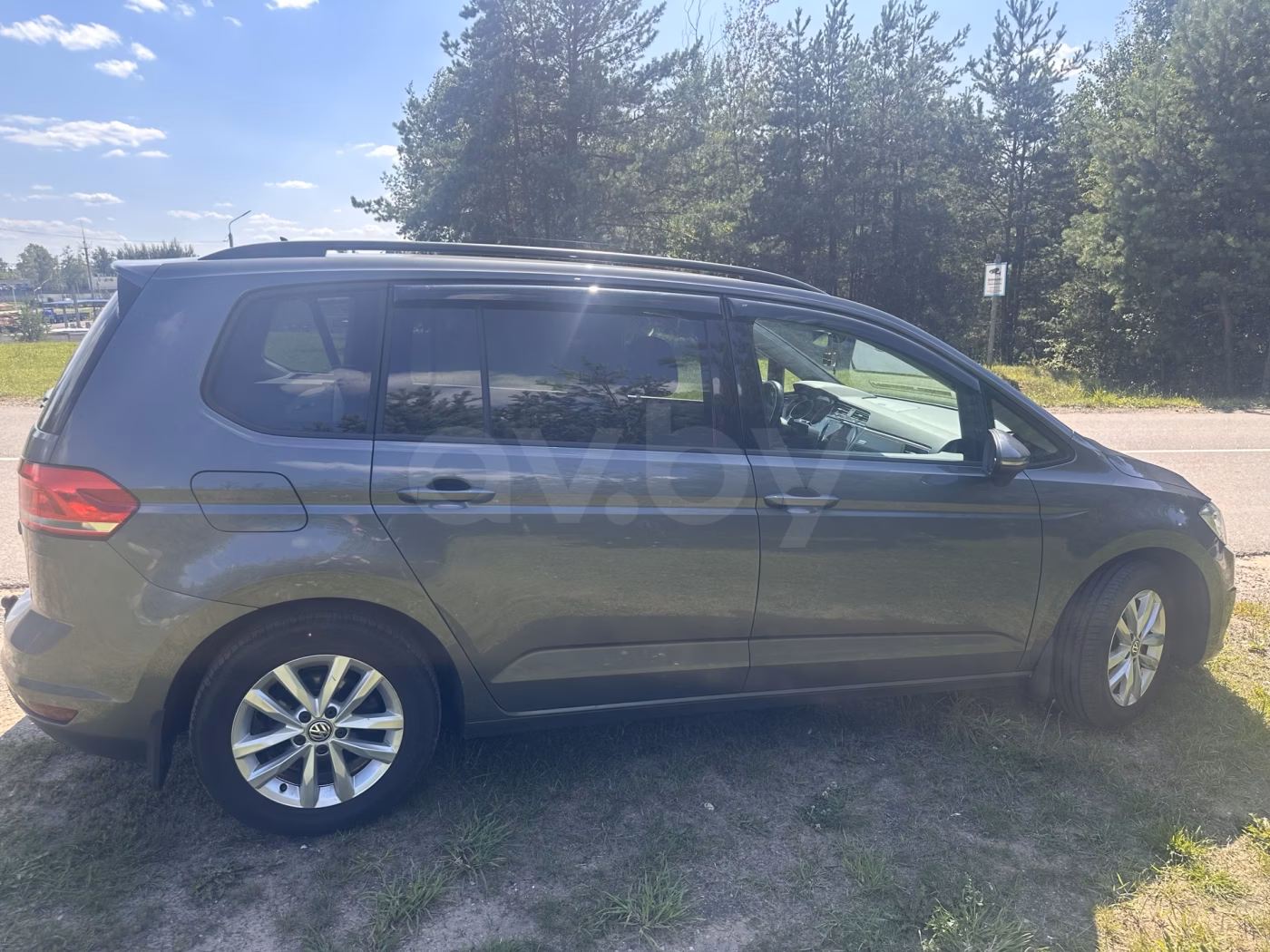 Volkswagen Touran фото 6