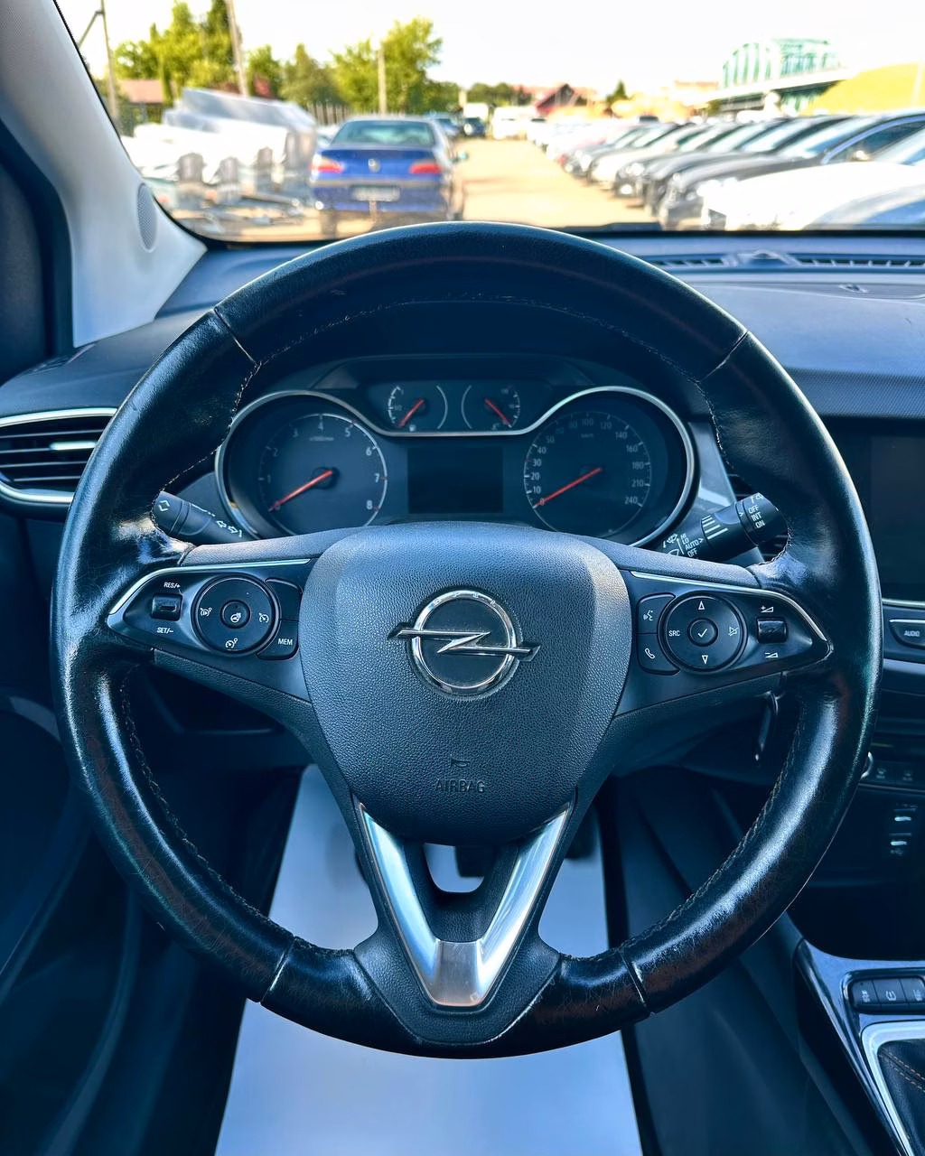 Opel Crossland X фото 10