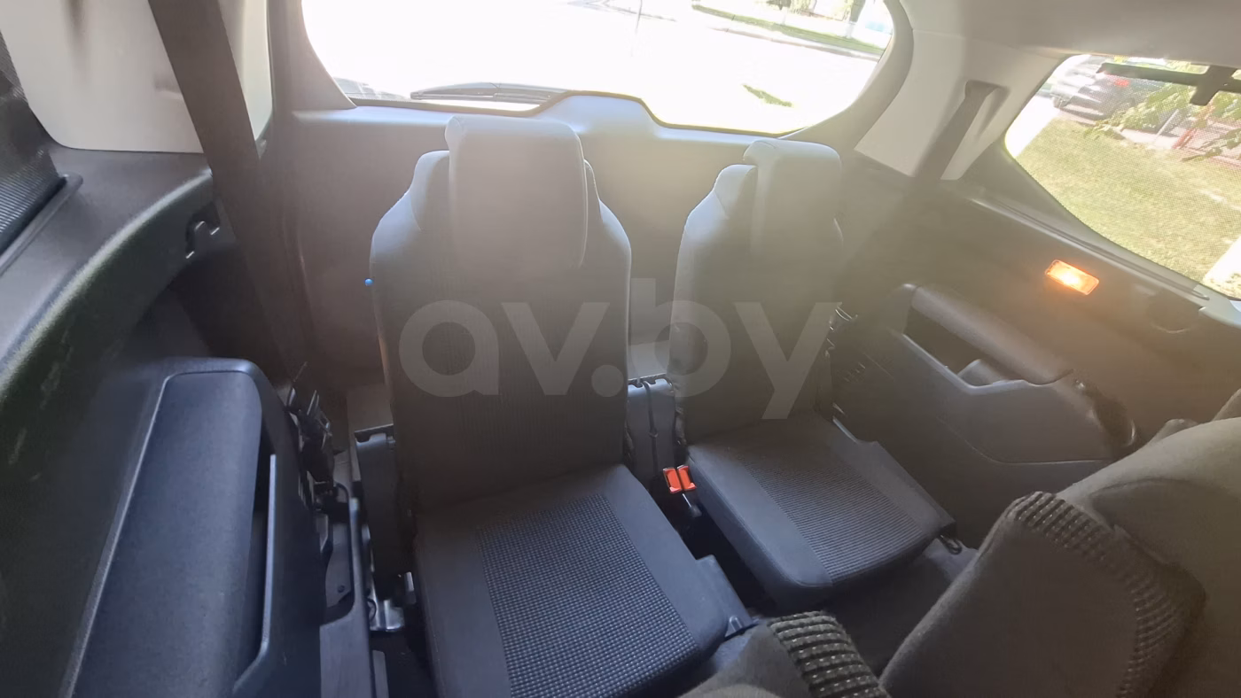 Peugeot 5008 фото 22