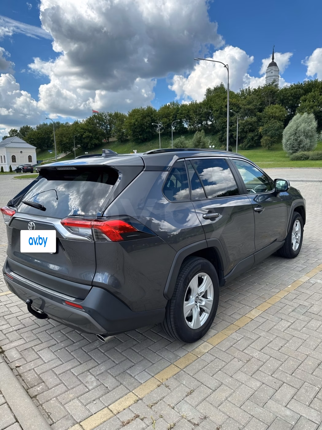 Toyota RAV4 фото 7