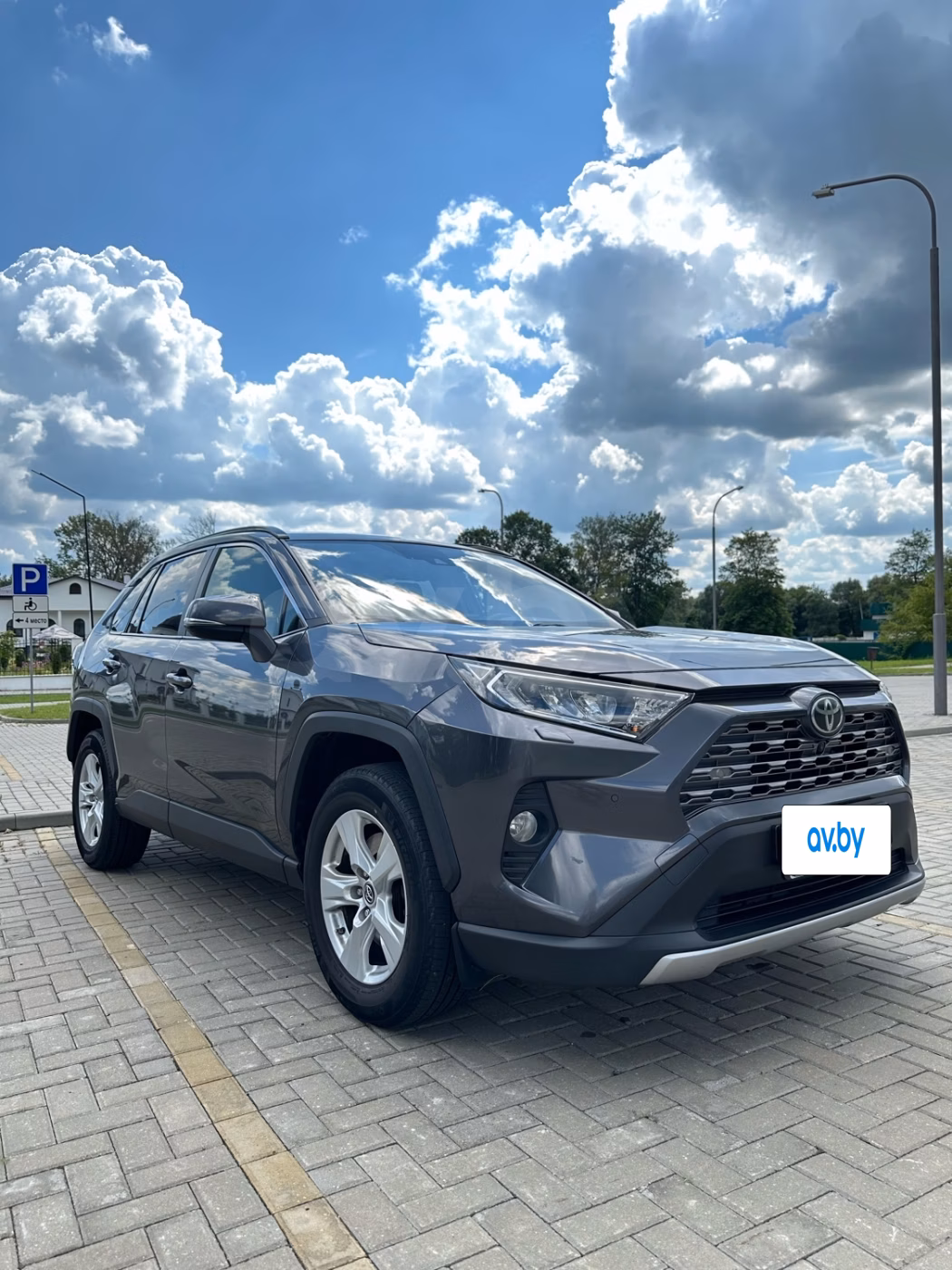 Toyota RAV4 фото 10