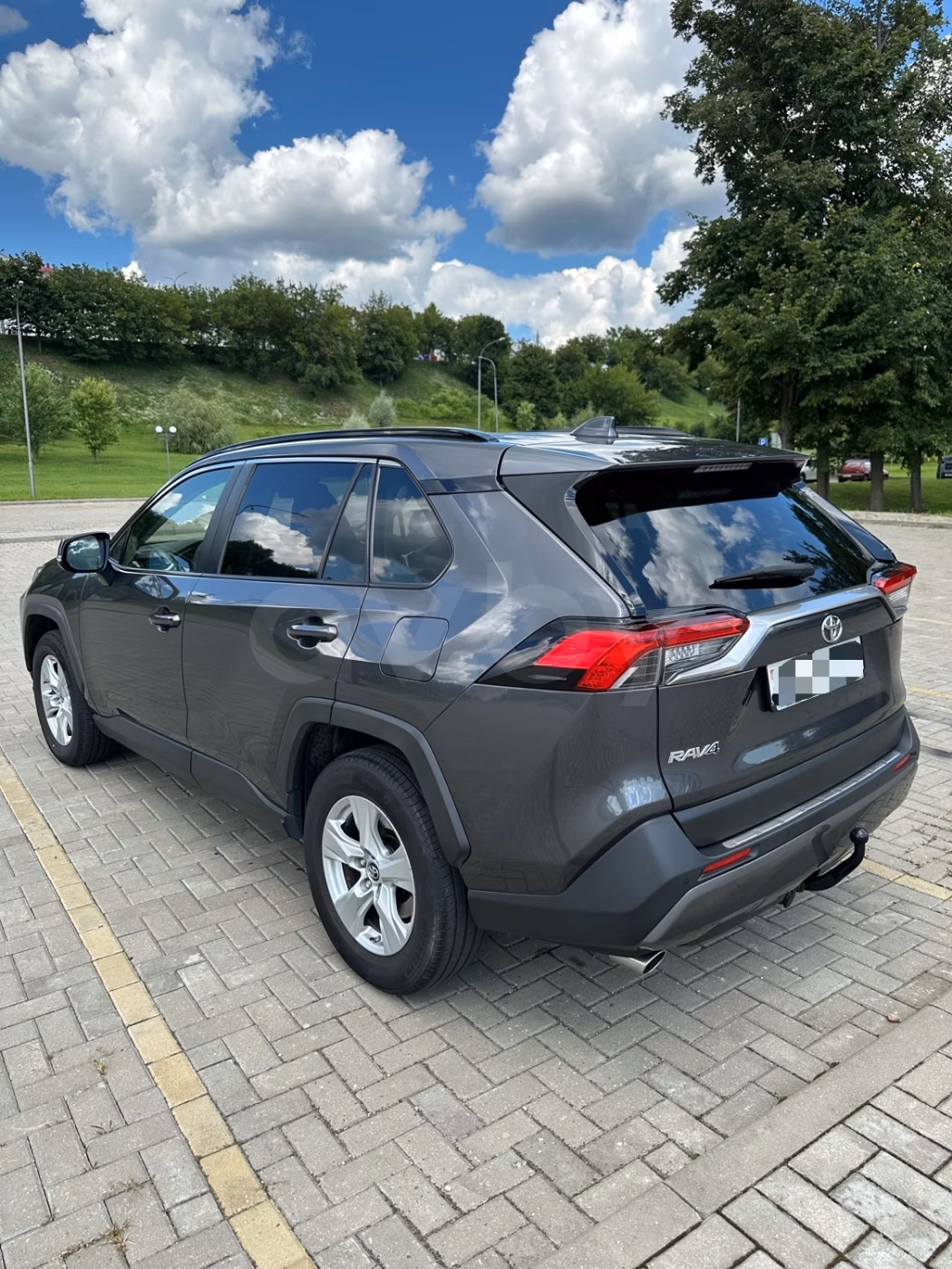Toyota RAV4 фото 12