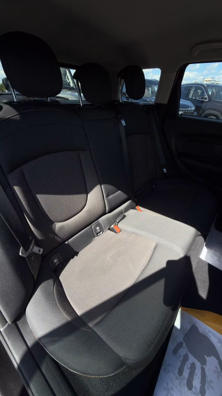 MINI Clubman фото 16