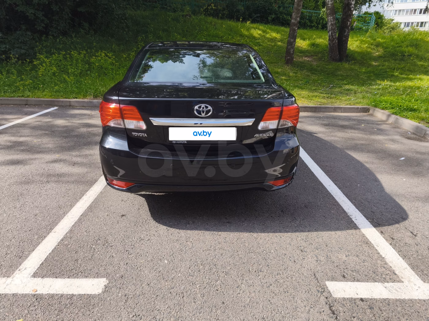 Toyota Avensis фото 4