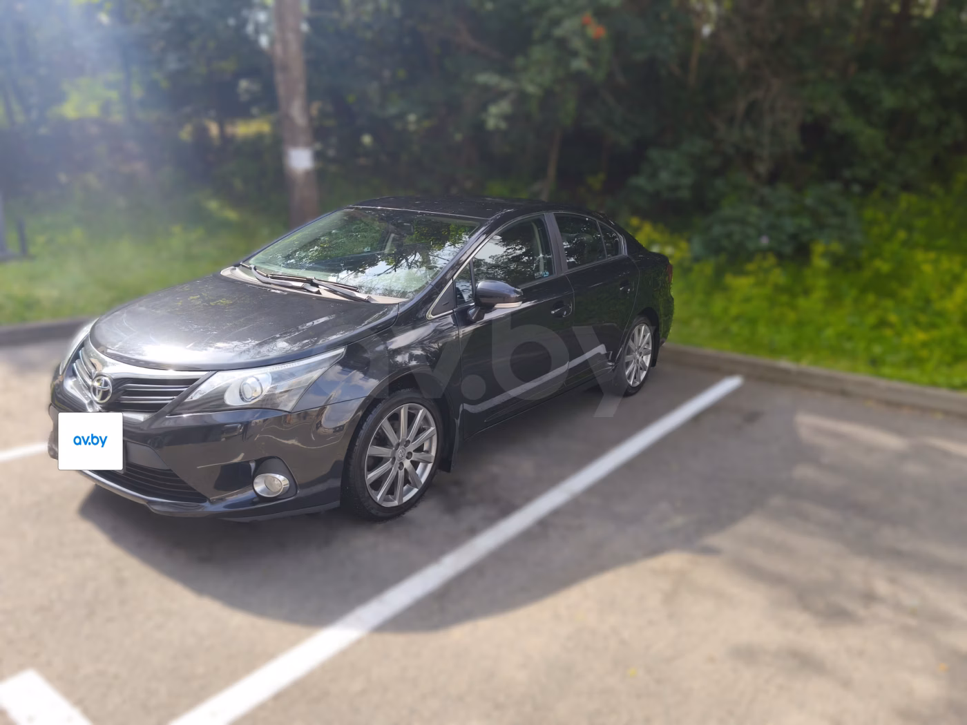 Toyota Avensis фото 3