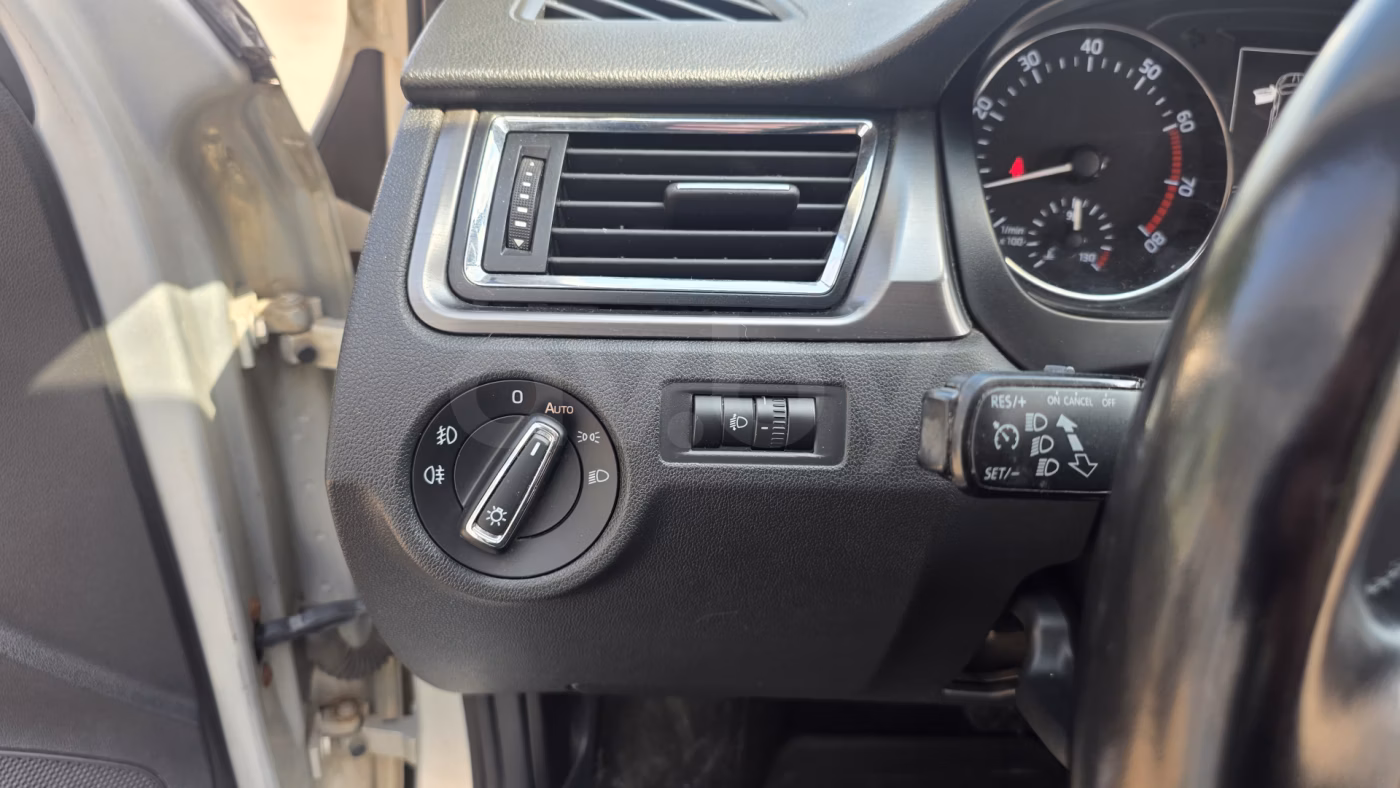 Skoda Rapid фото 11