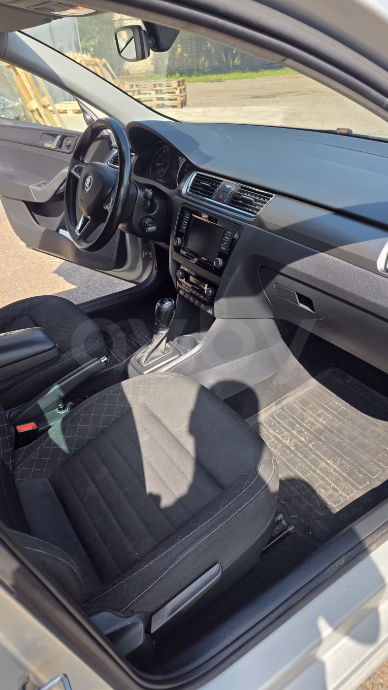 Skoda Rapid фото 6