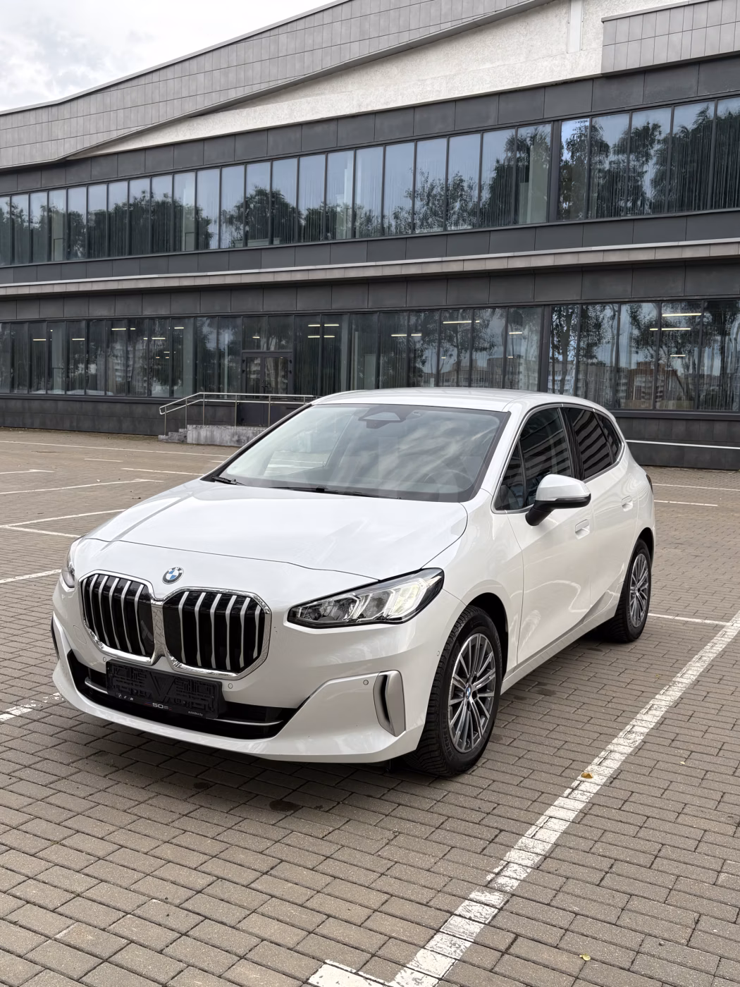 BMW 2 серия Active Tourer фото 3