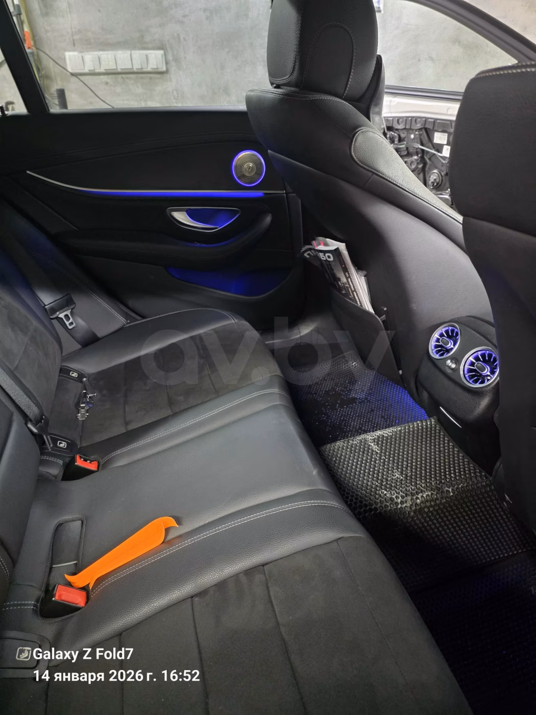 Mercedes-Benz E-Класс фото 20