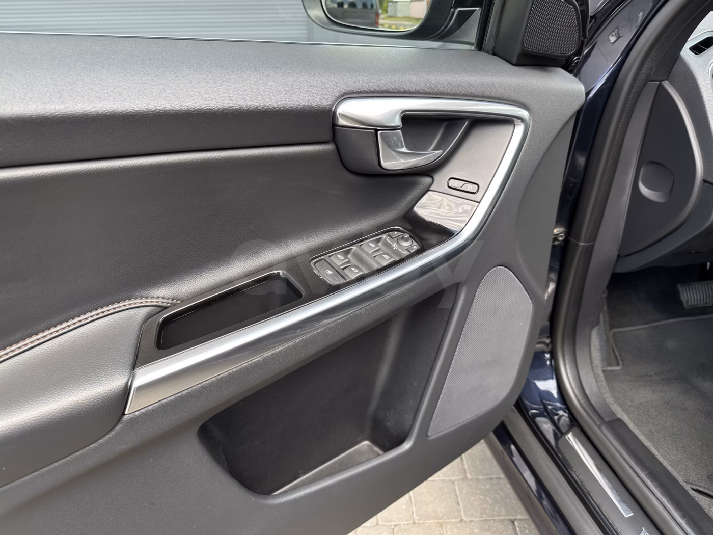 Volvo XC60 фото 18