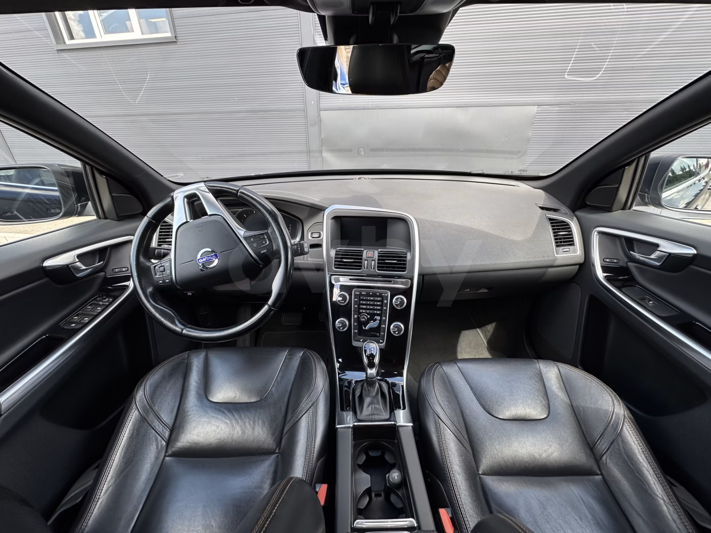 Volvo XC60 фото 23