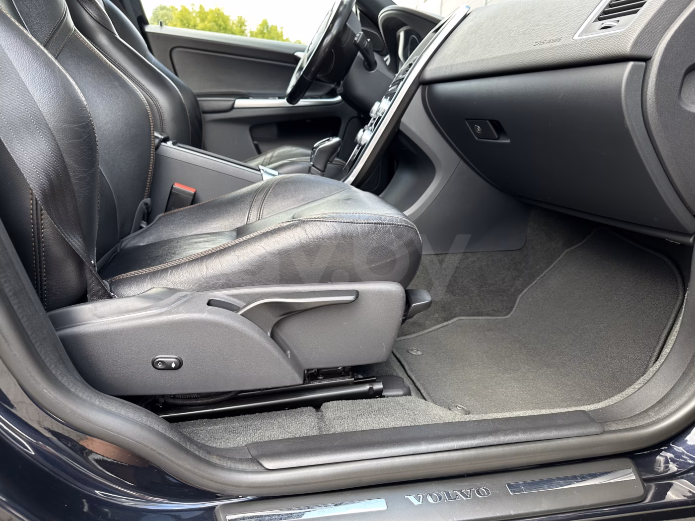 Volvo XC60 фото 20