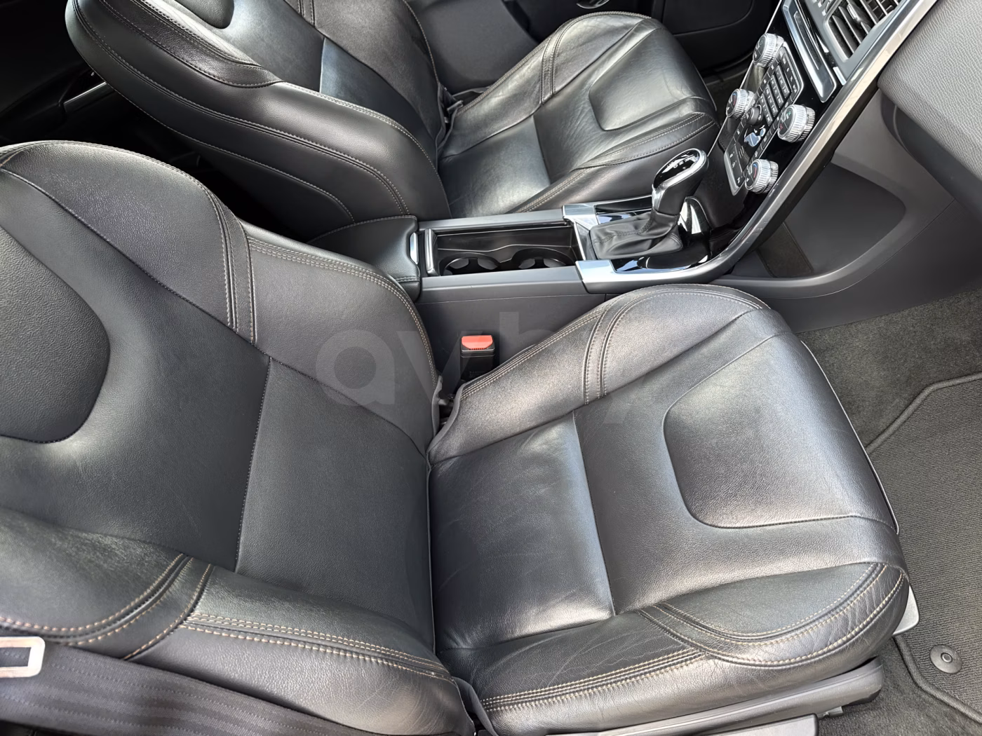 Volvo XC60 фото 21