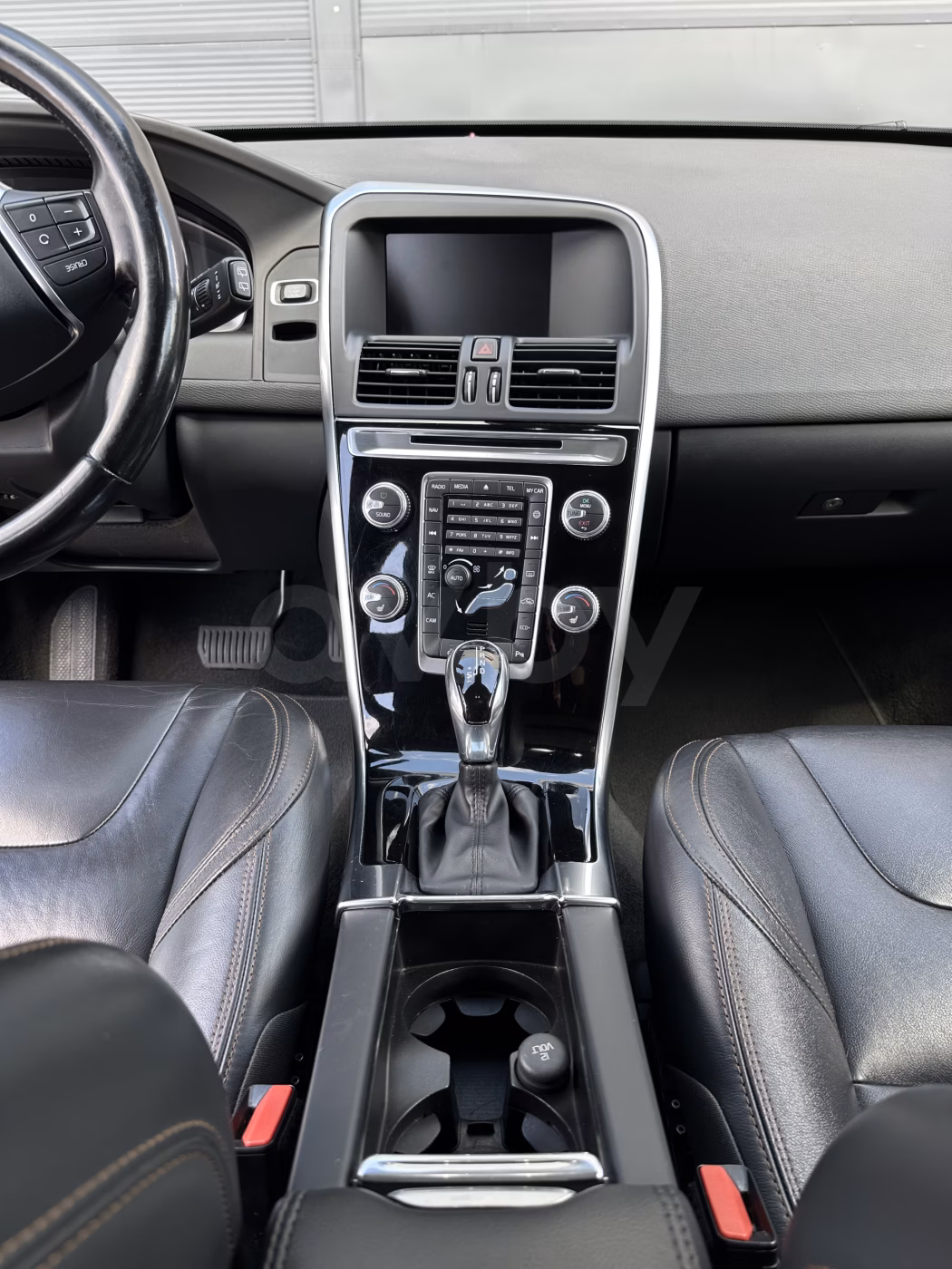 Volvo XC60 фото 22