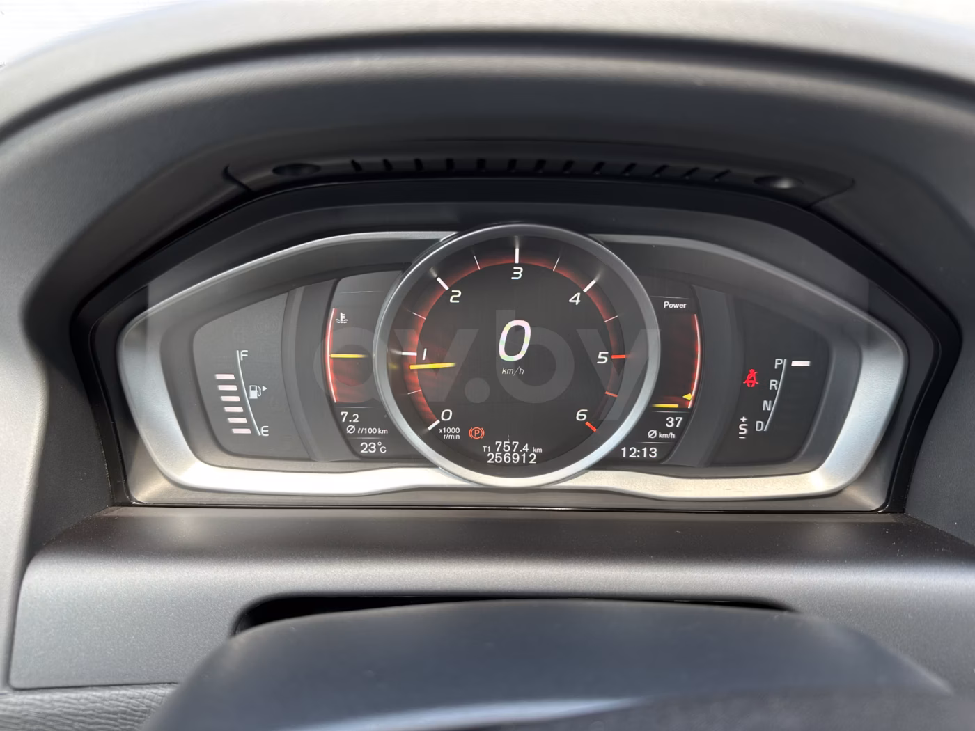Volvo XC60 фото 25