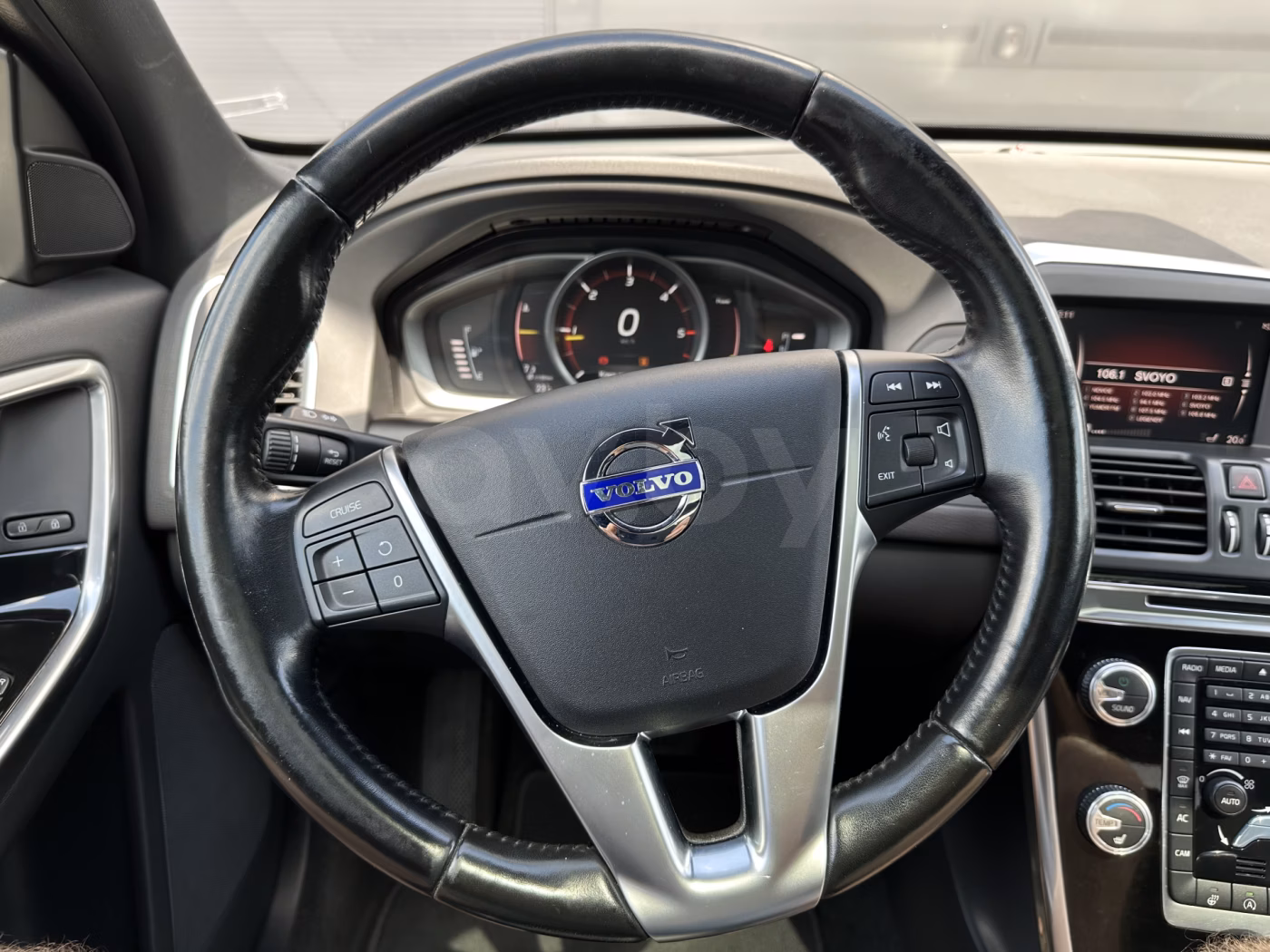 Volvo XC60 фото 24