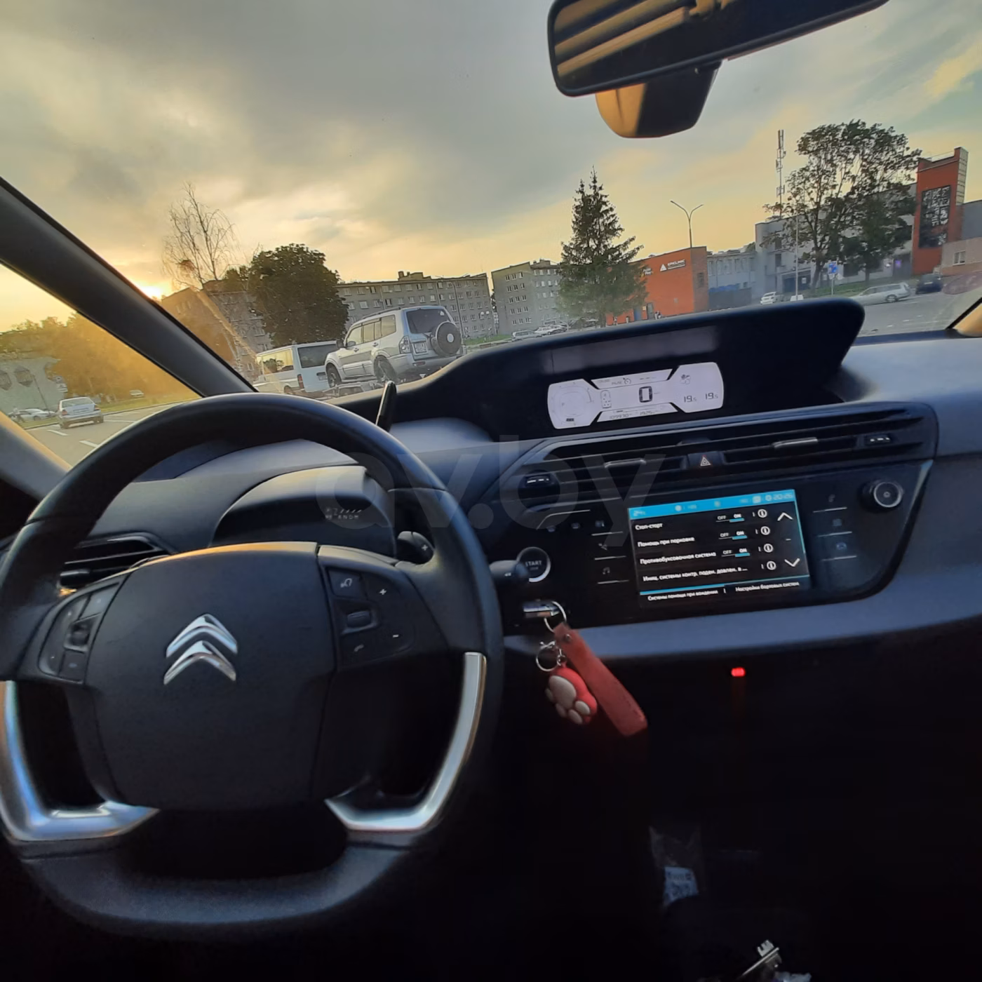 Citroen C4 Grand Spacetourer фото 10