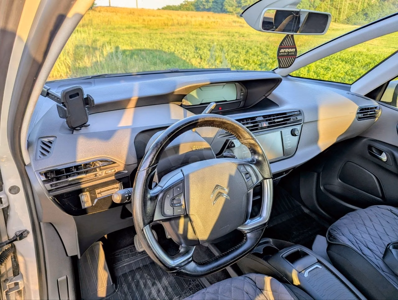 Citroen C4 Spacetourer фото 12