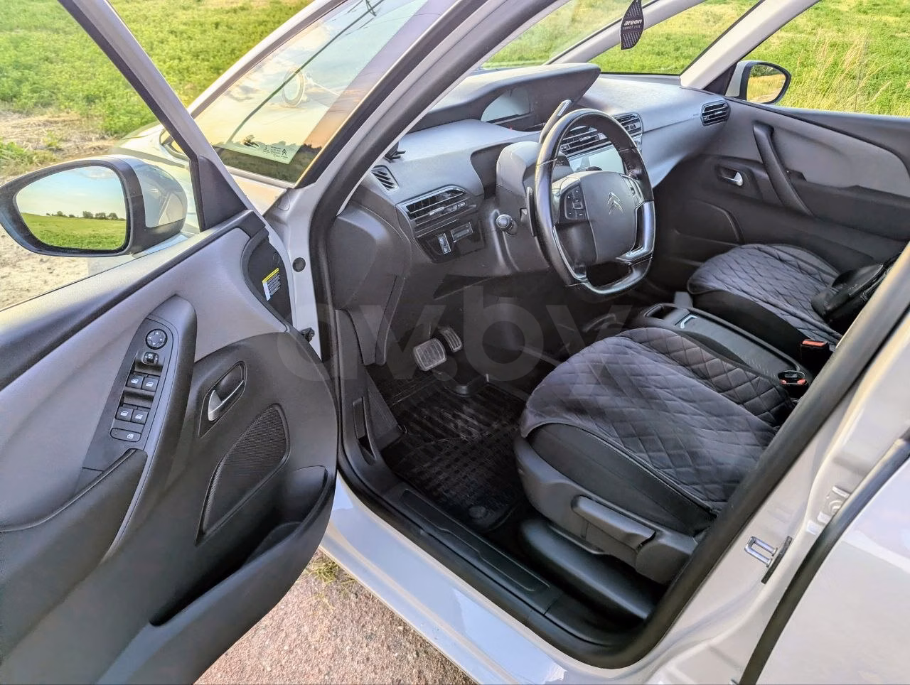 Citroen C4 Spacetourer фото 15