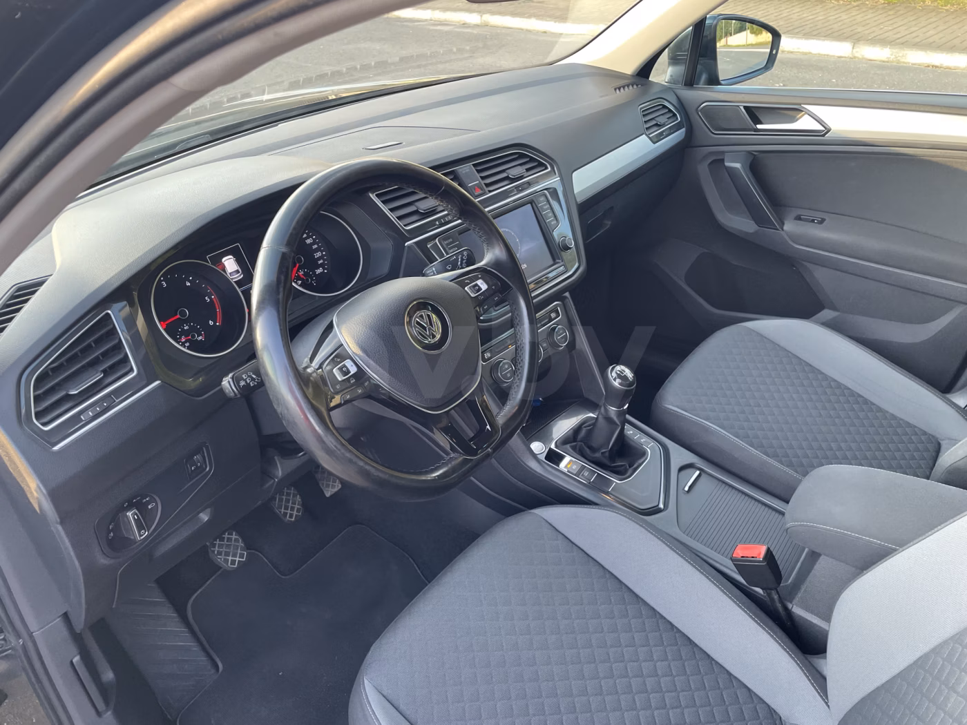 Volkswagen Tiguan фото 13