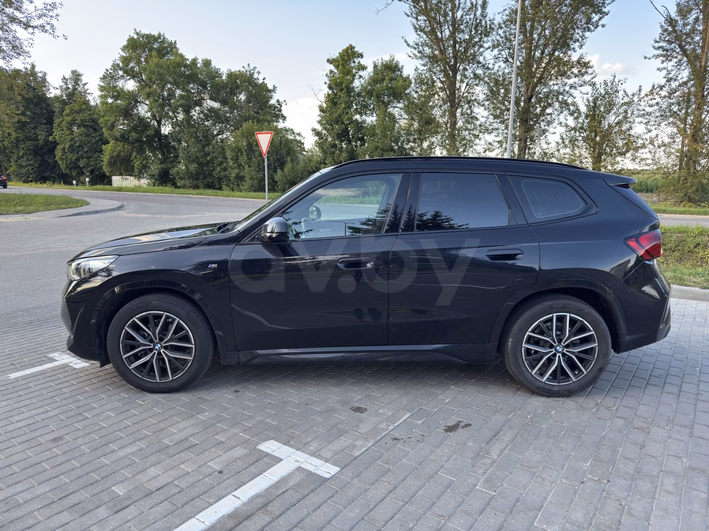 BMW X1 фото 2