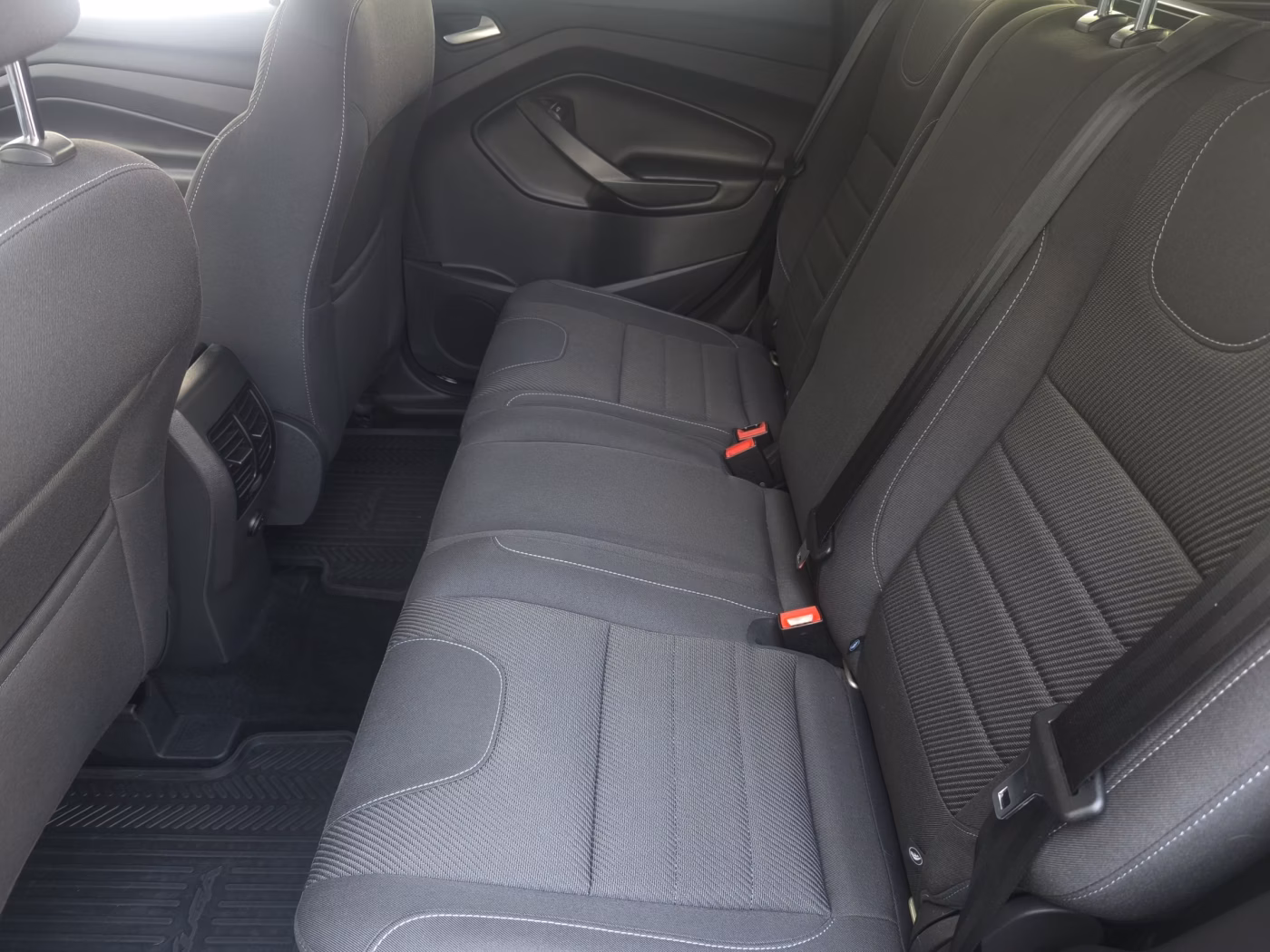 Ford Kuga фото 10
