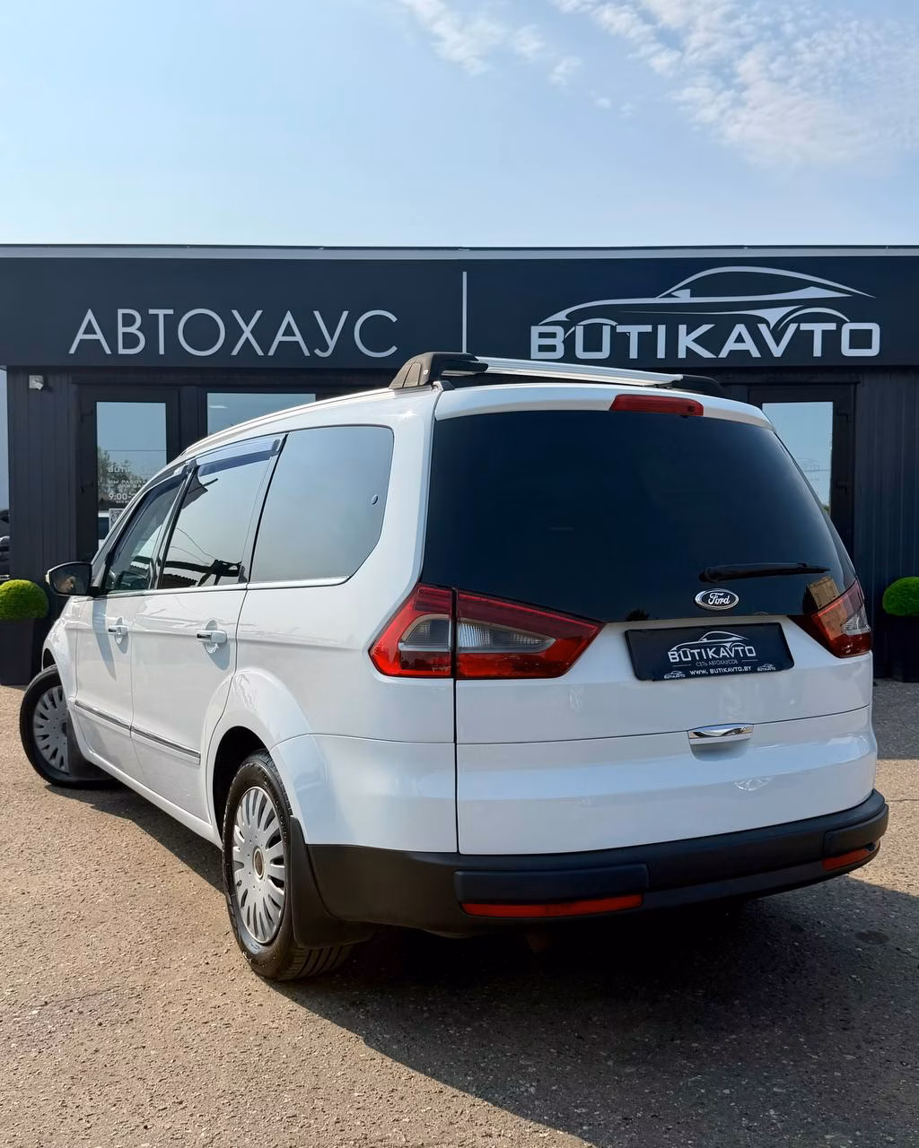 Ford Galaxy фото 5