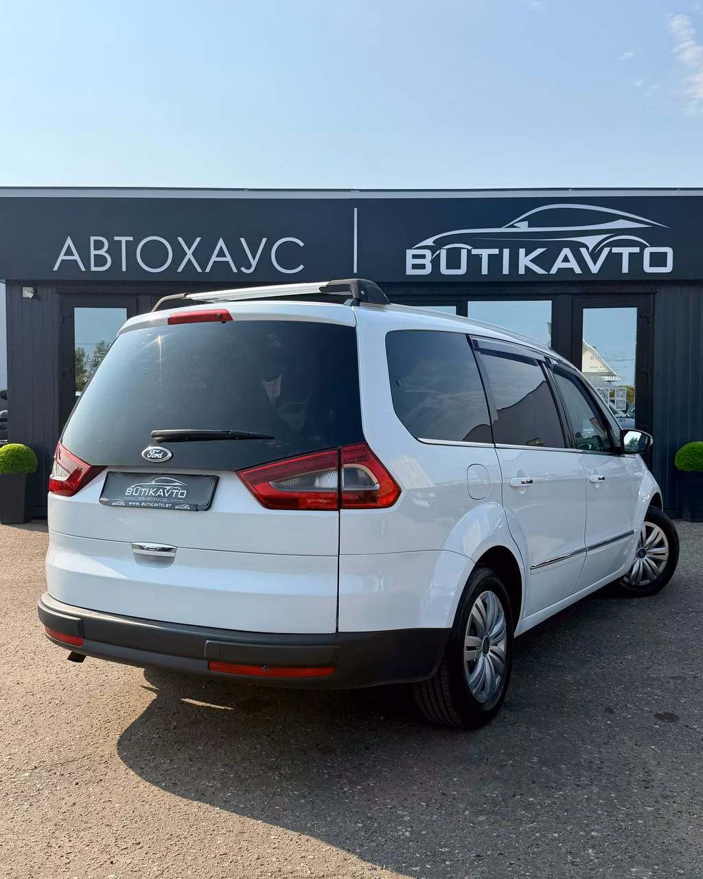 Ford Galaxy фото 7