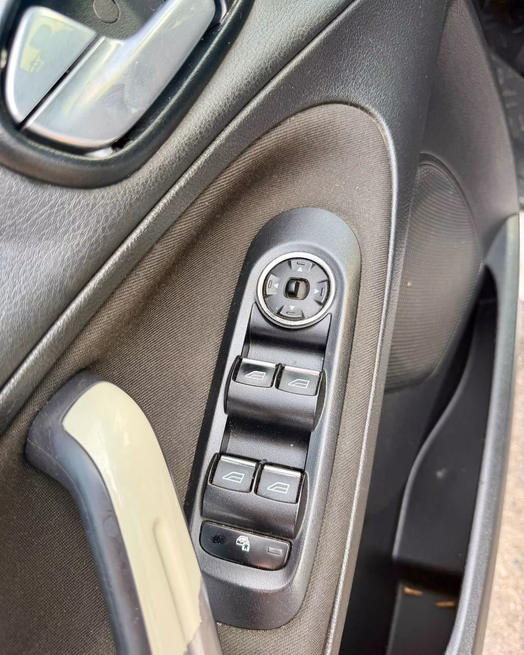 Ford Galaxy фото 9