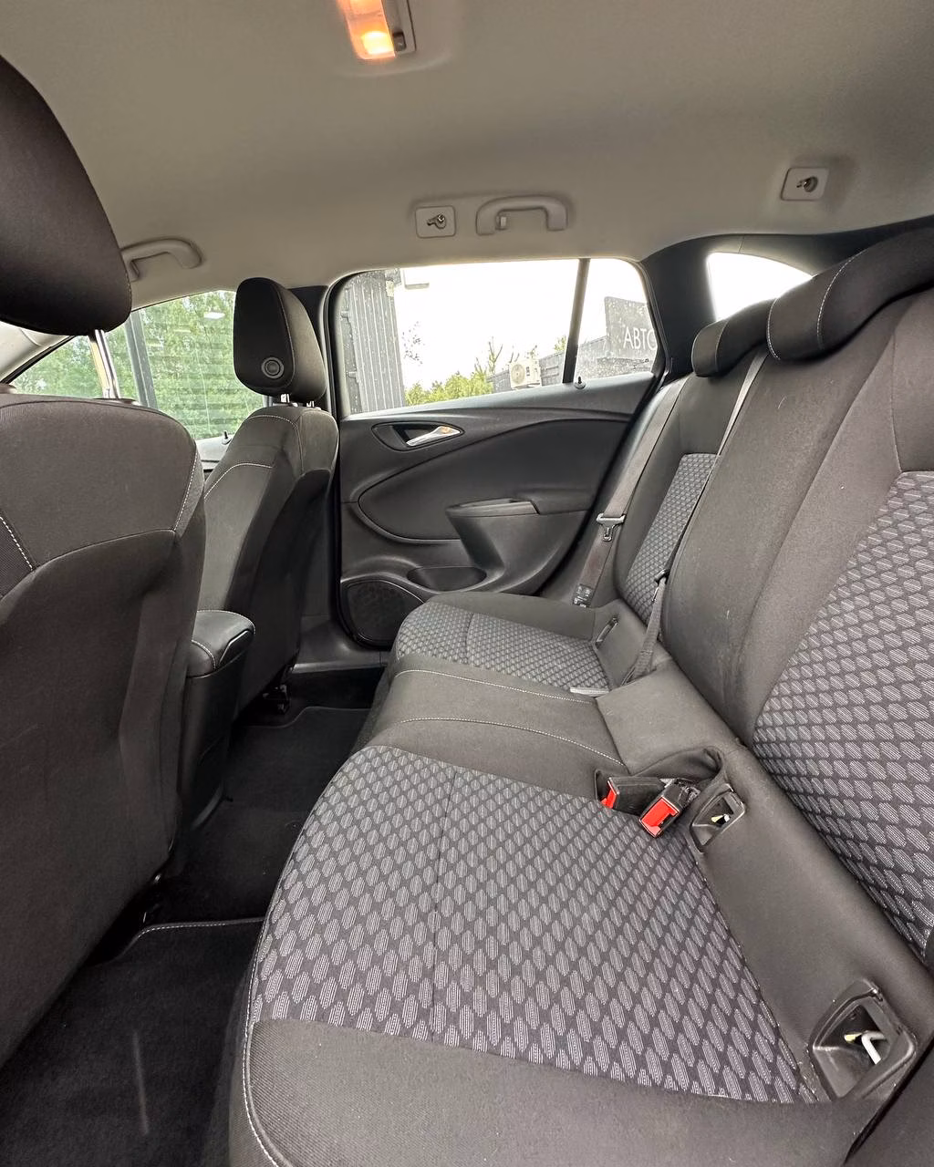 Opel Astra фото 8