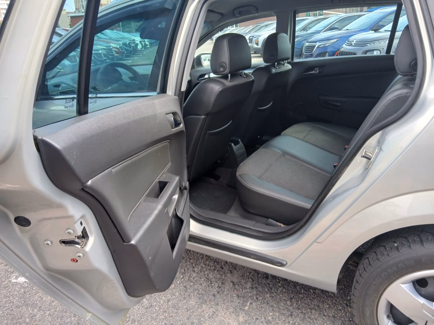 Opel Astra фото 16