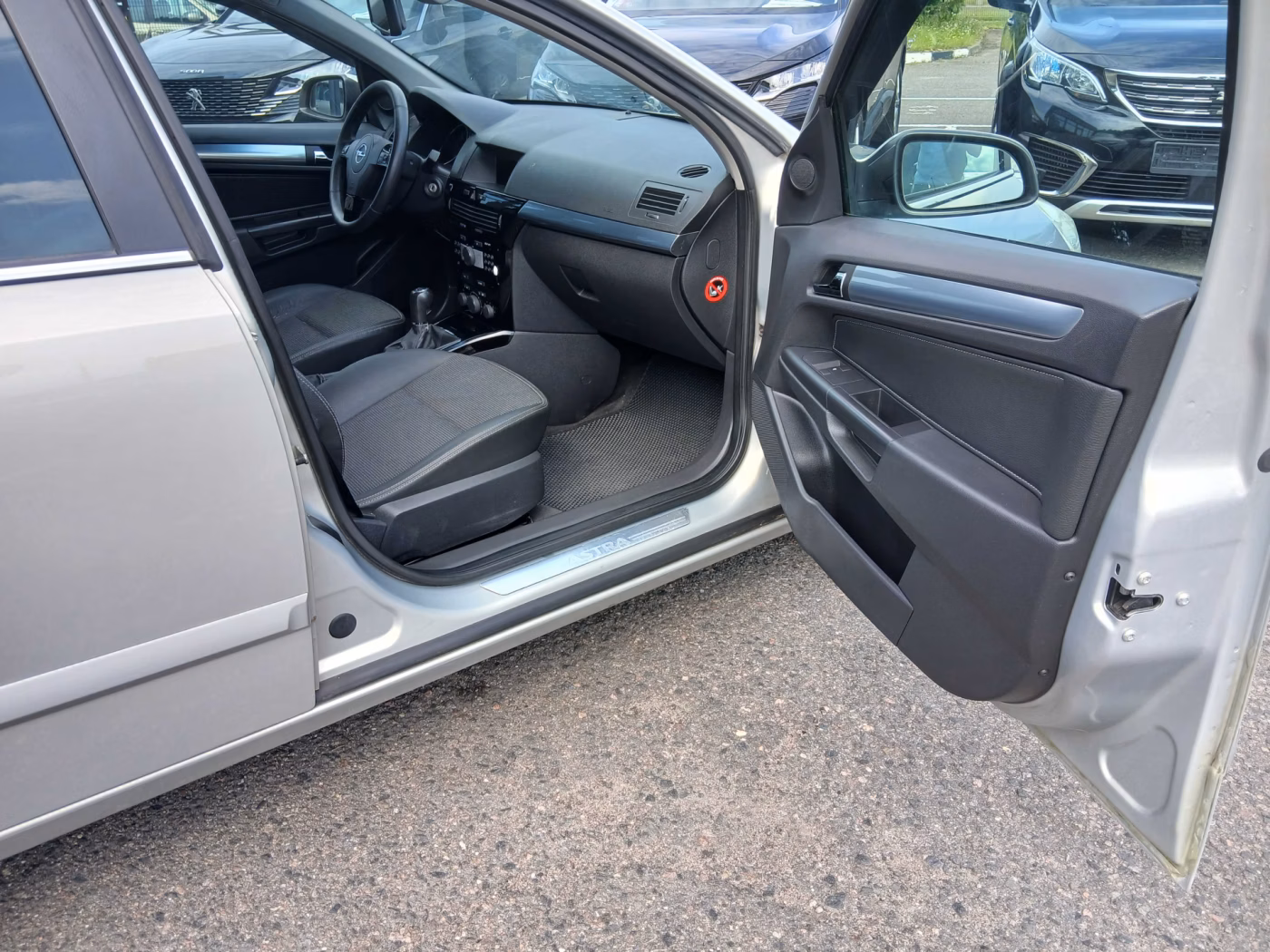 Opel Astra фото 18