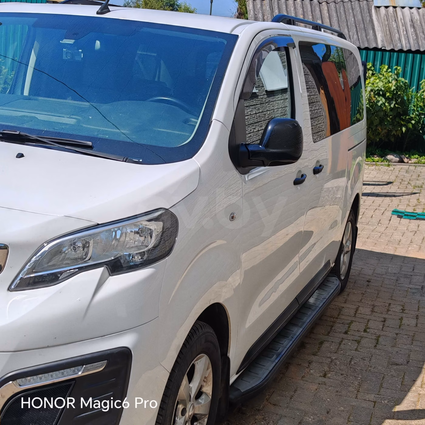 Peugeot Traveller фото 4