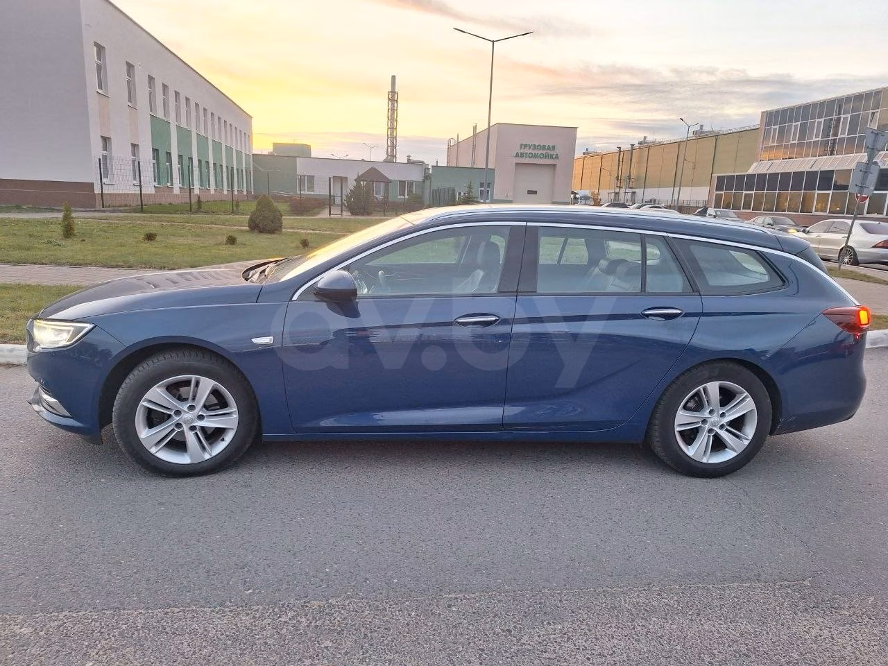Opel Insignia фото 12