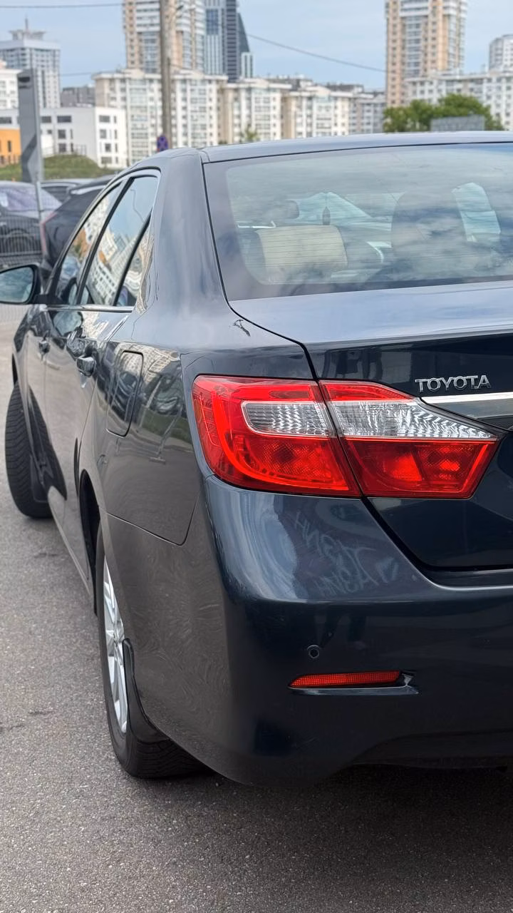 Toyota Camry фото 9