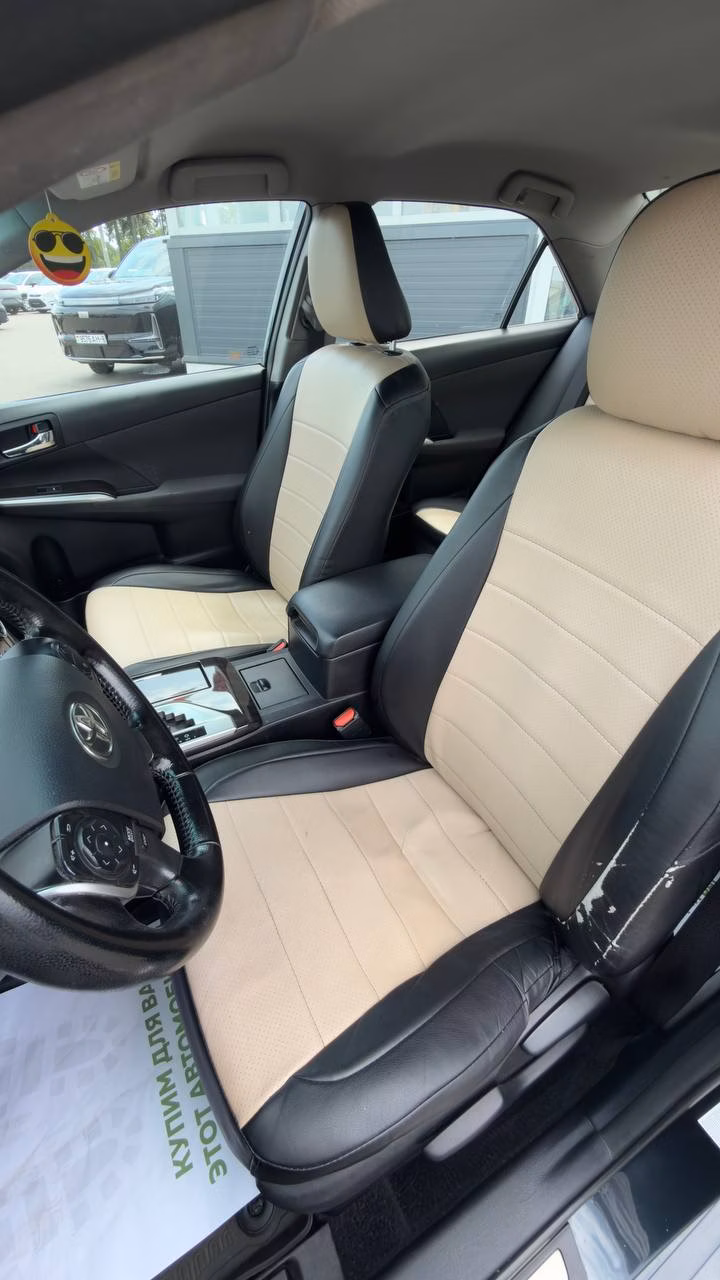 Toyota Camry фото 11