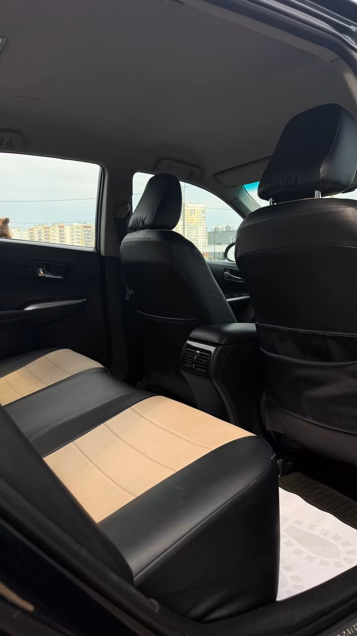 Toyota Camry фото 14