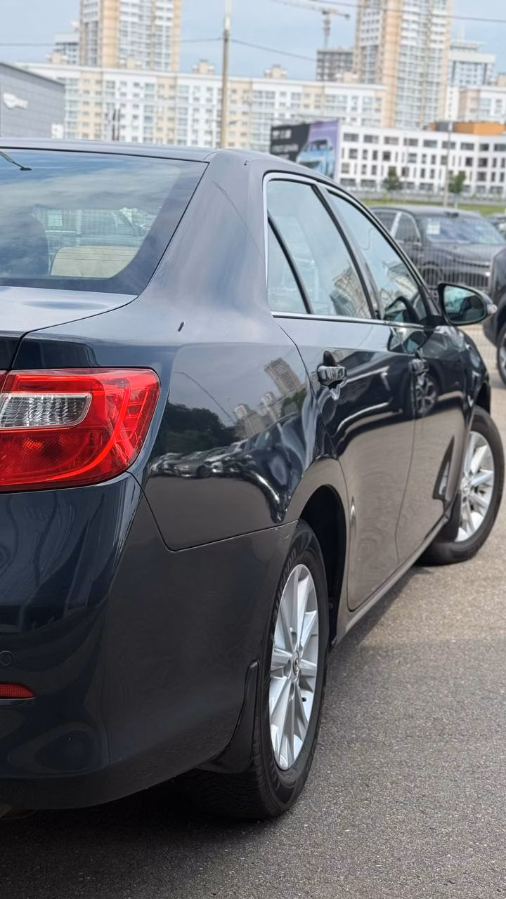Toyota Camry фото 6