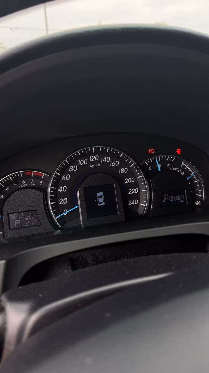 Toyota Camry фото 18